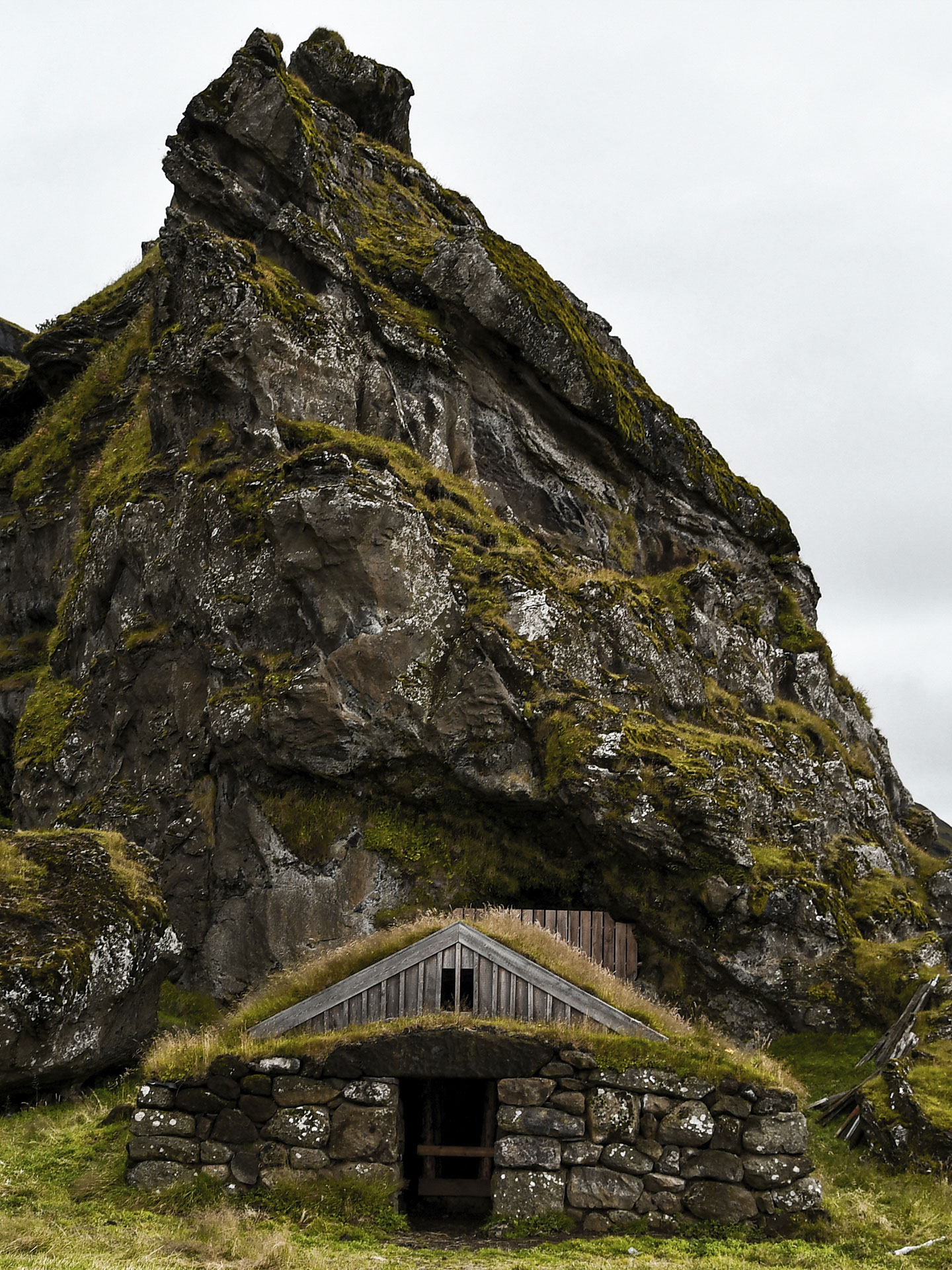 Das Haus am Felsen